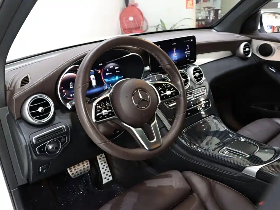 Mercedes-Benz GLC — миниатюра 10