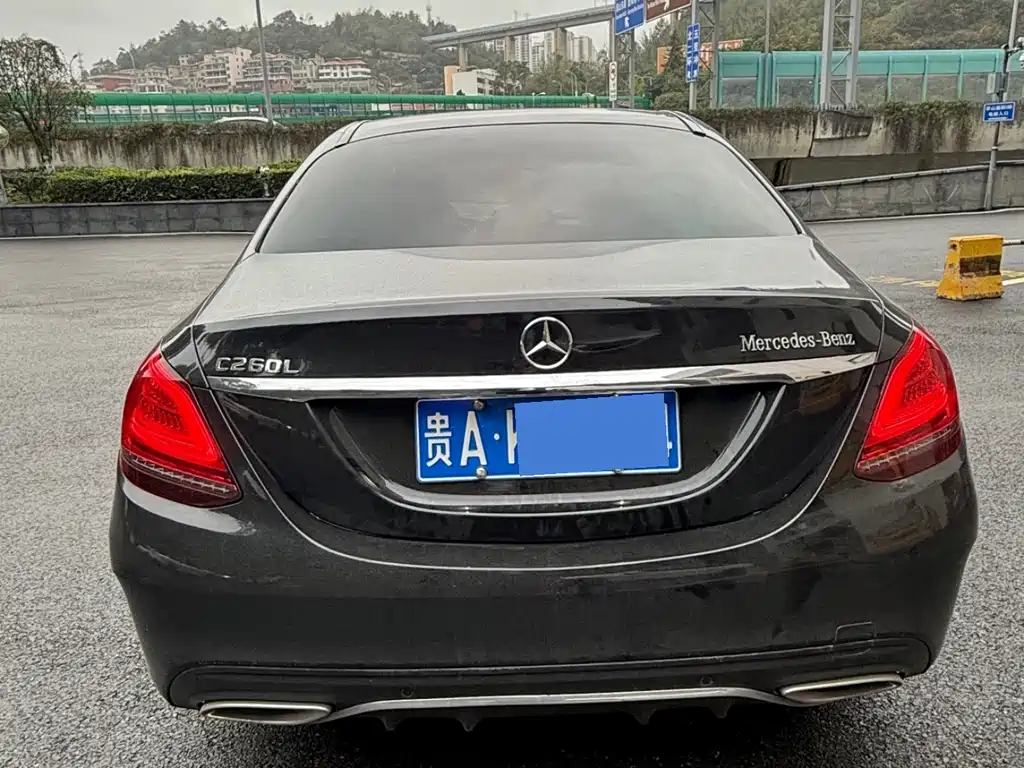 Mercedes-Benz C-Class — миниатюра 11