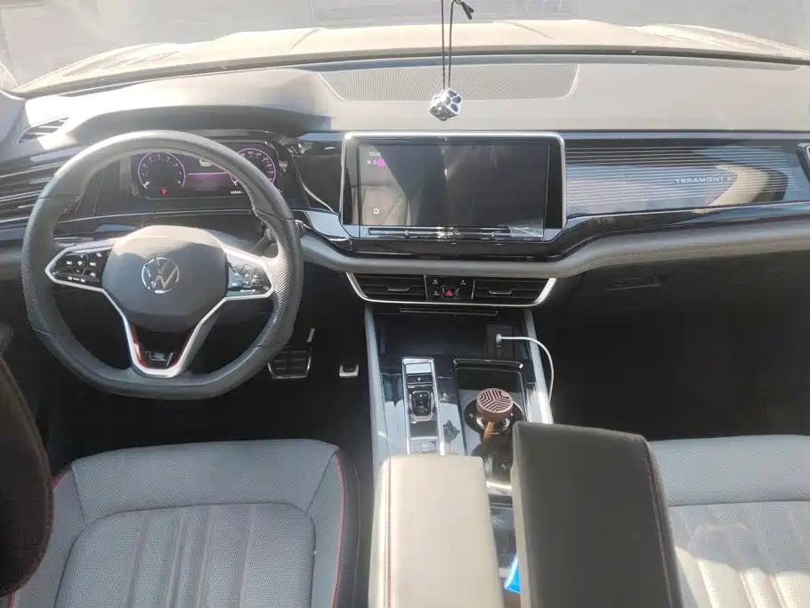 Volkswagen Teramont — миниатюра 12