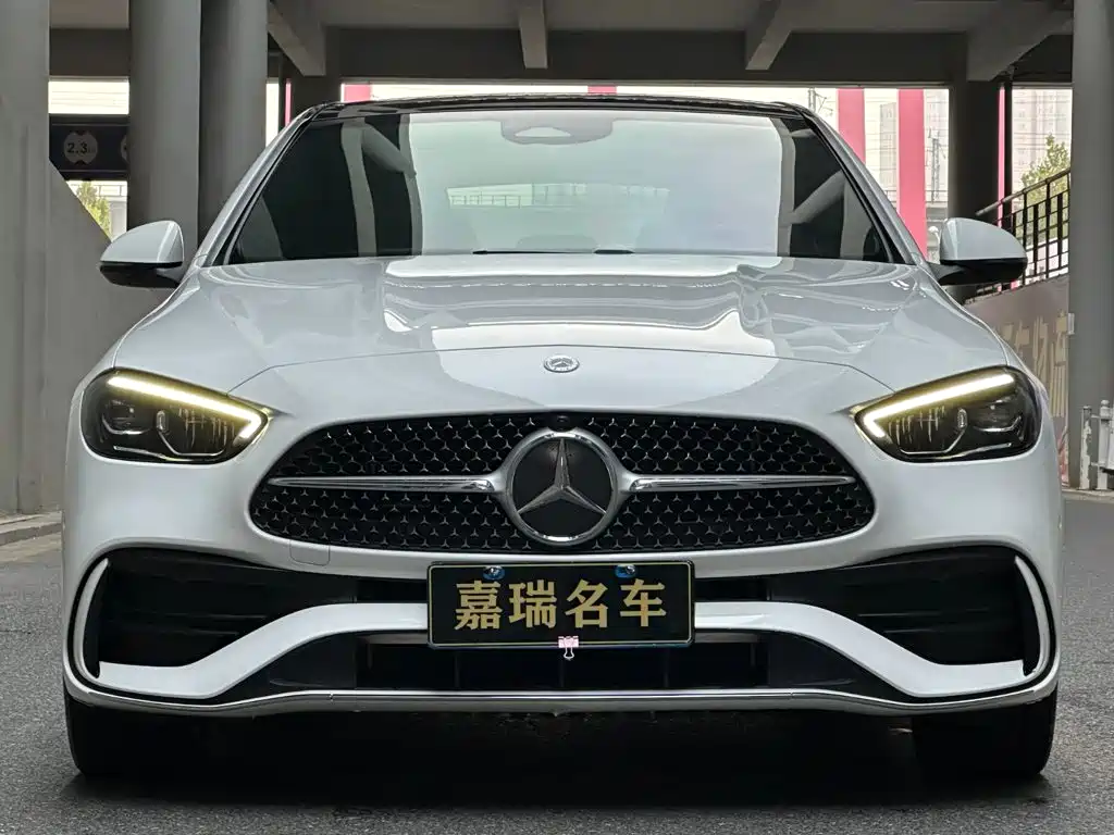 Mercedes-Benz C-Class — миниатюра 2