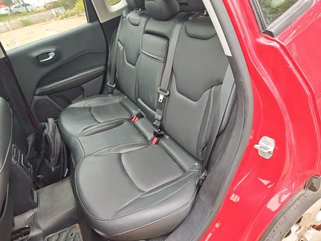 Jeep Compass — миниатюра 17