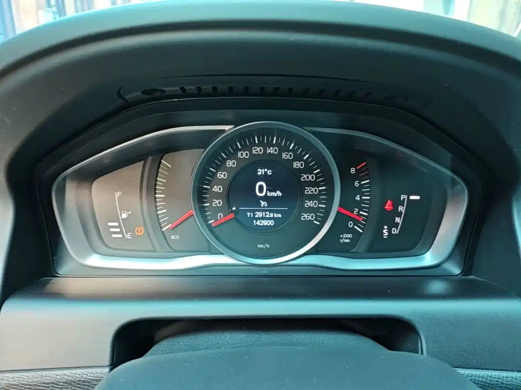 Volvo XC60 — миниатюра 12