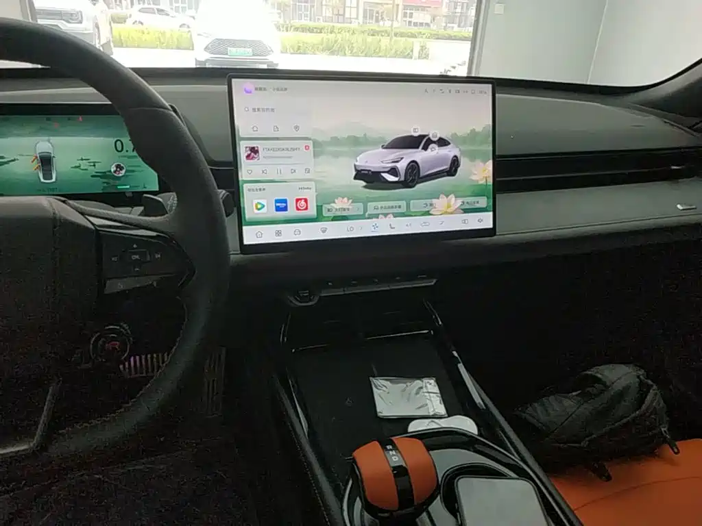Changan UNI-V — миниатюра 13