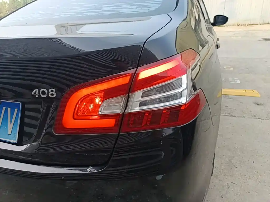 Peugeot 408 — миниатюра 8