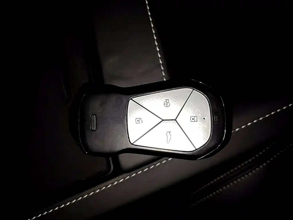 XPeng G3 — миниатюра 9
