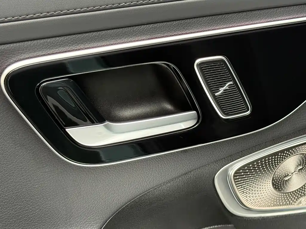 Mercedes-Benz C-Class — миниатюра 19
