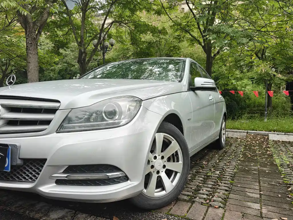 Mercedes-Benz C-Class — миниатюра 4