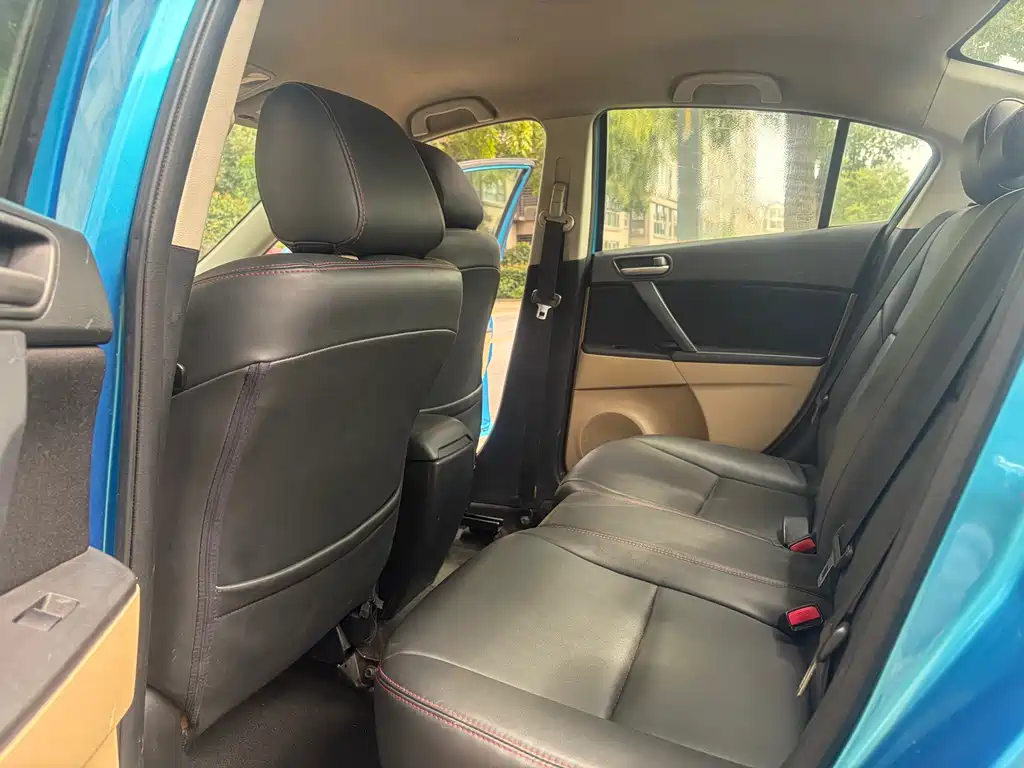 Mazda 3 Xingcheng — миниатюра 18