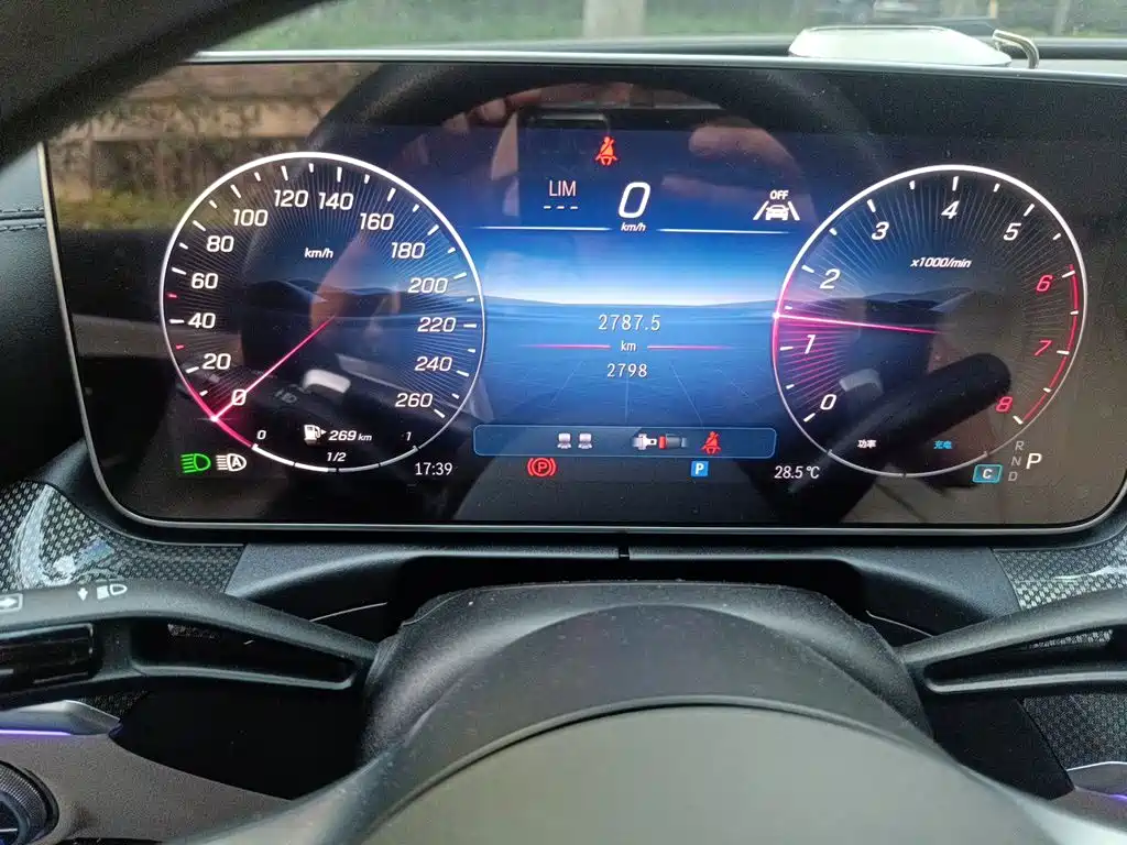 Mercedes-Benz CLE — миниатюра 13