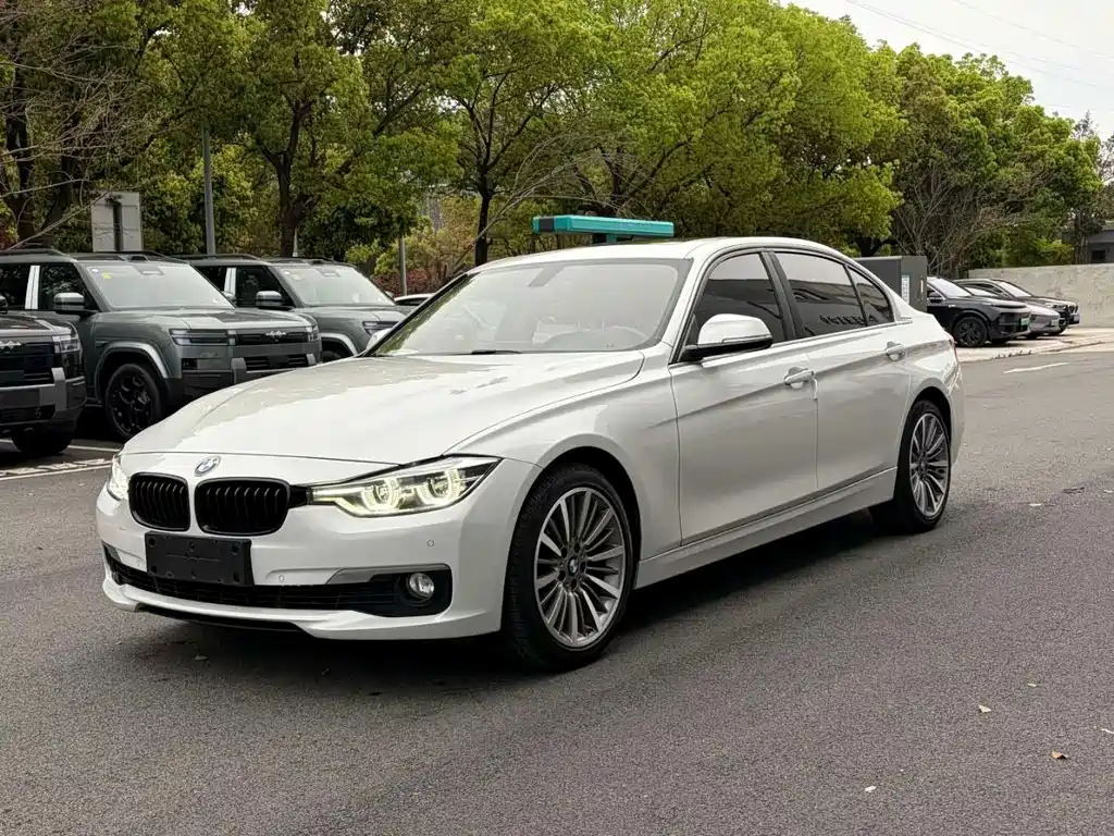 Купить BMW 3 Series