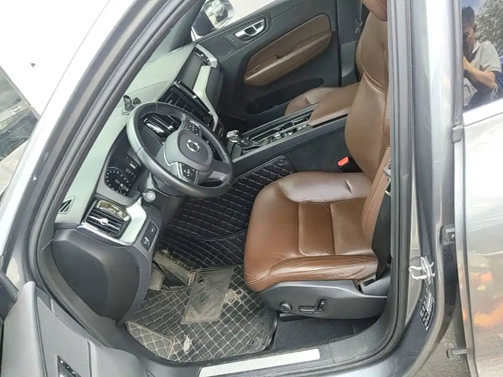 Volvo XC60 — миниатюра 15