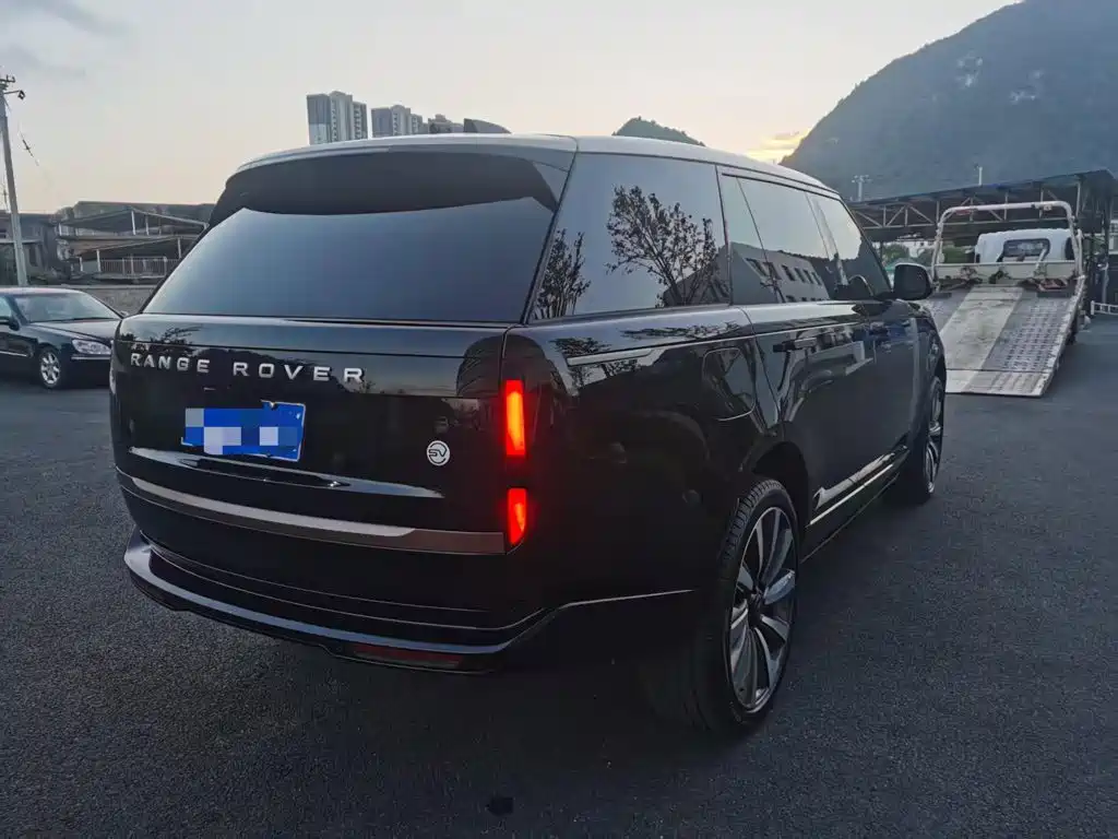 Land Rover Range Rover — миниатюра 8