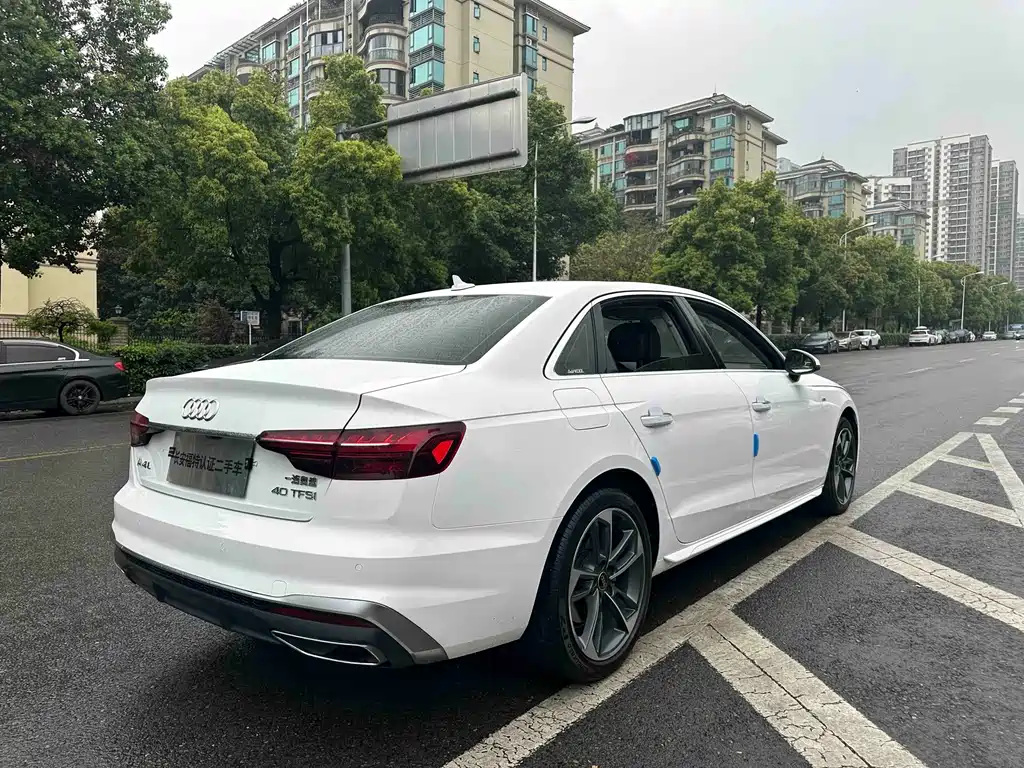 Audi A4L 2022 40 TFSI Fashion