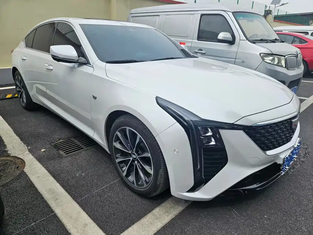 Cadillac CT5 2025