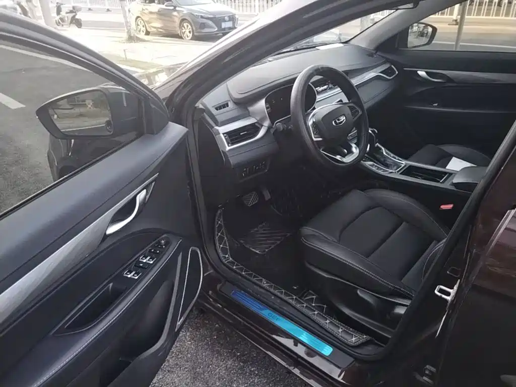Geely Emgrand — миниатюра 19