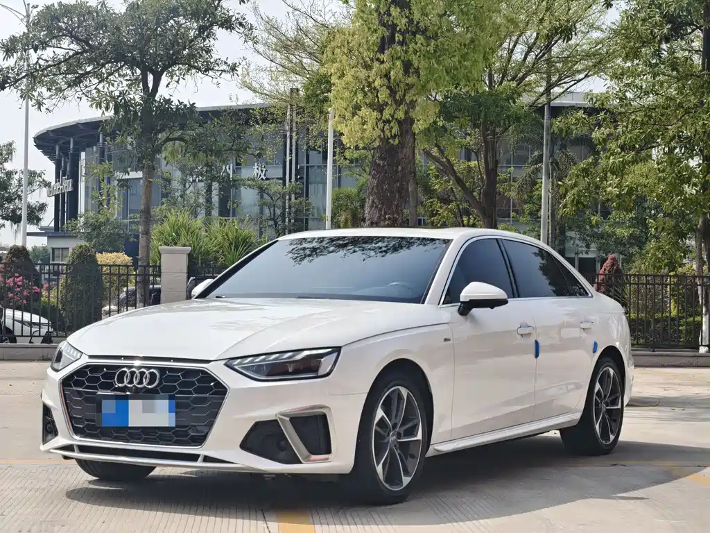Audi A4L 2021