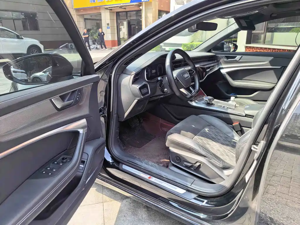 Audi A6L — миниатюра 12