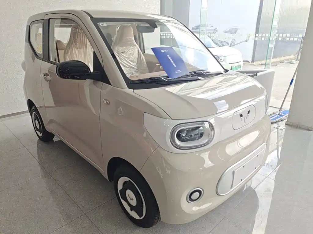 Wuling MINIEV — миниатюра 4