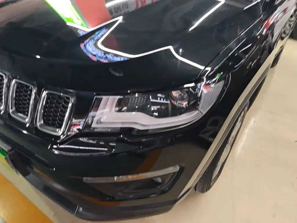 Jeep Compass — миниатюра 24