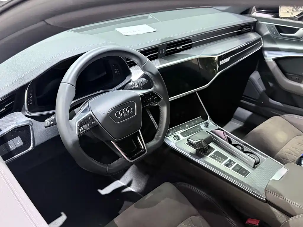 Audi A7L — миниатюра 6