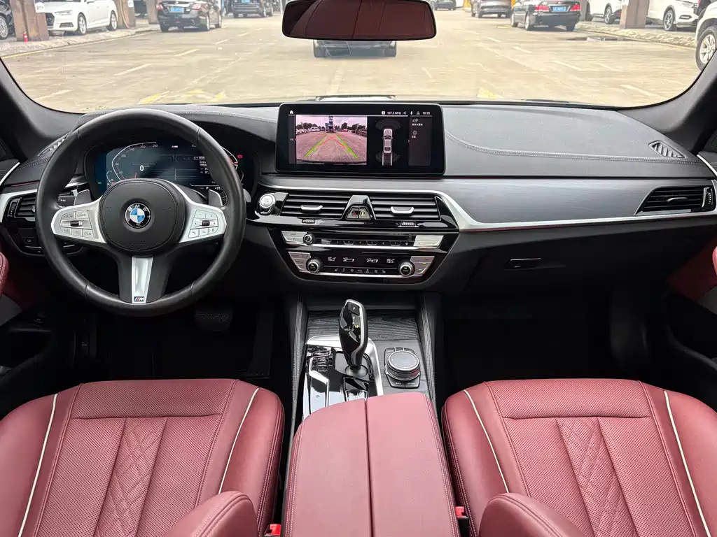 BMW 5 Series — миниатюра 8