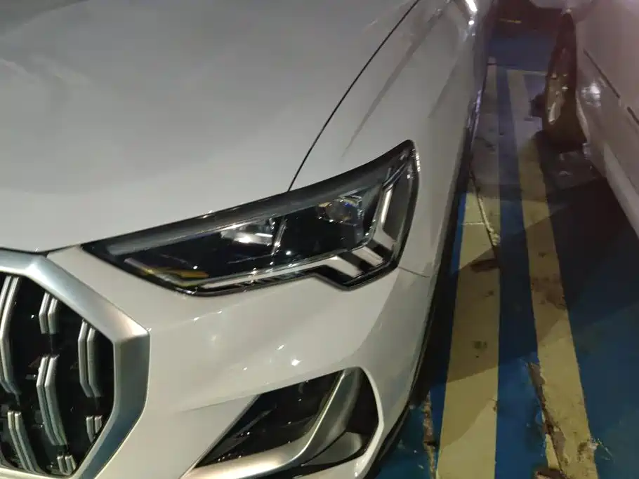 Audi Q3 — миниатюра 5
