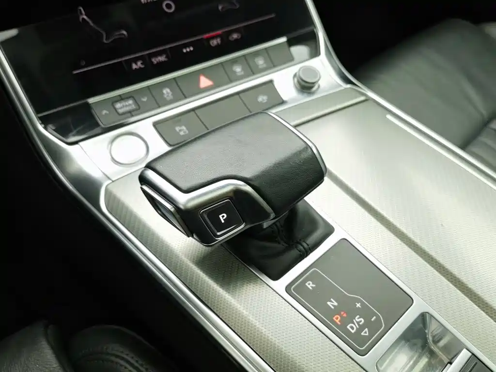 Audi A6L — миниатюра 13
