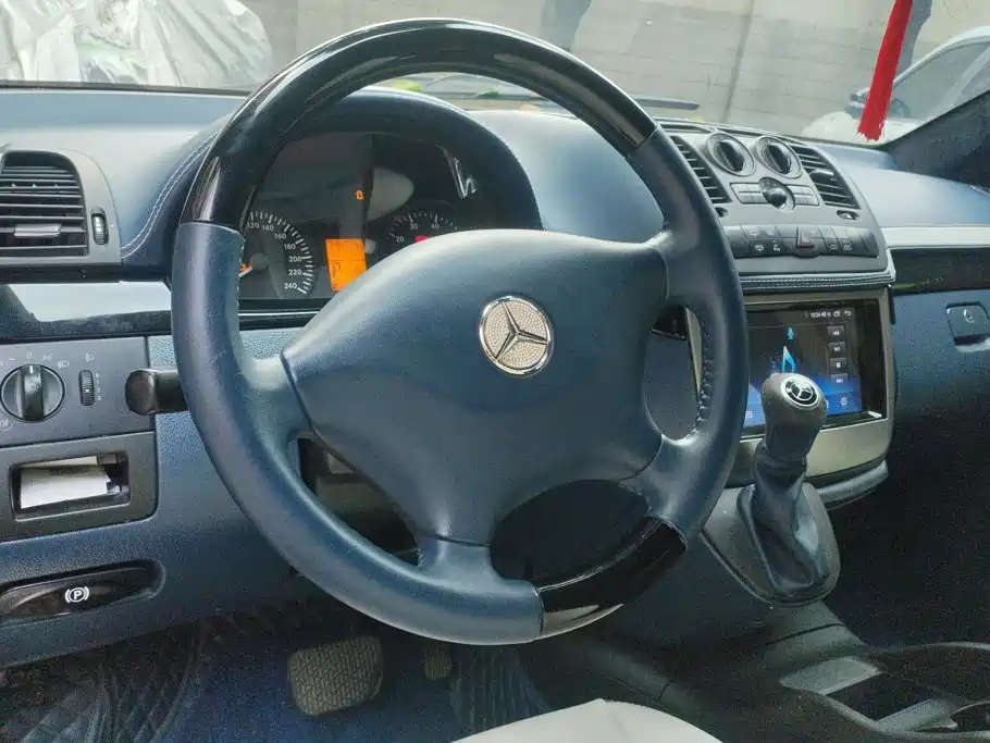 Mercedes-Benz Vito — миниатюра 15