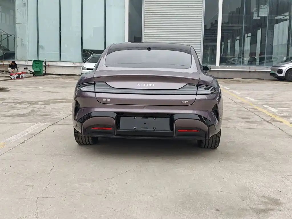 Xiaomi SU7 — миниатюра 8