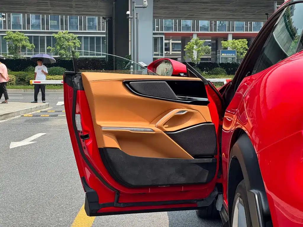 Ferrari Purosangue — миниатюра 9