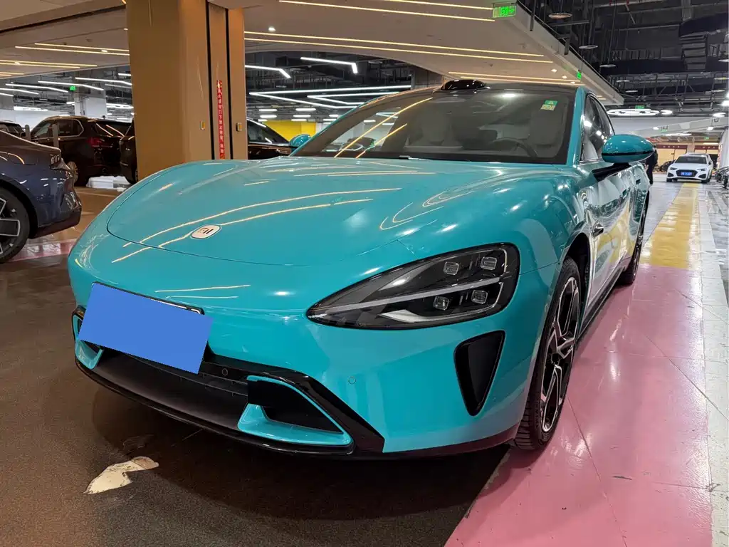 Xiaomi SU7 2025