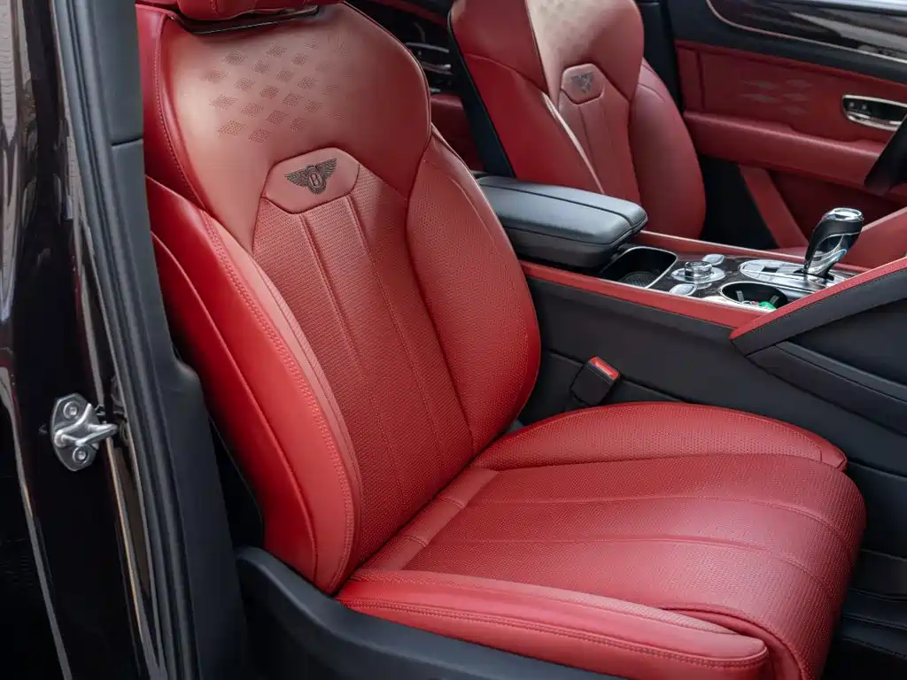Bentley Bentayga — миниатюра 18