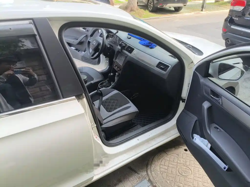 Skoda Rapid Spaceback — миниатюра 18