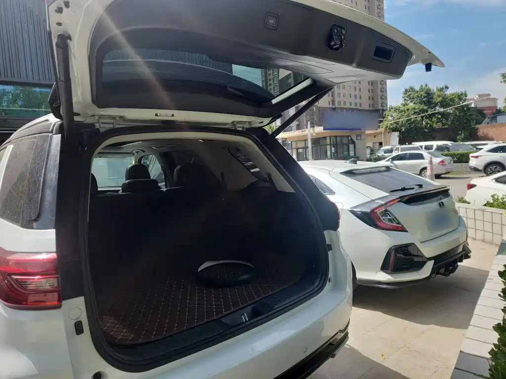 Changan CS95 — миниатюра 11