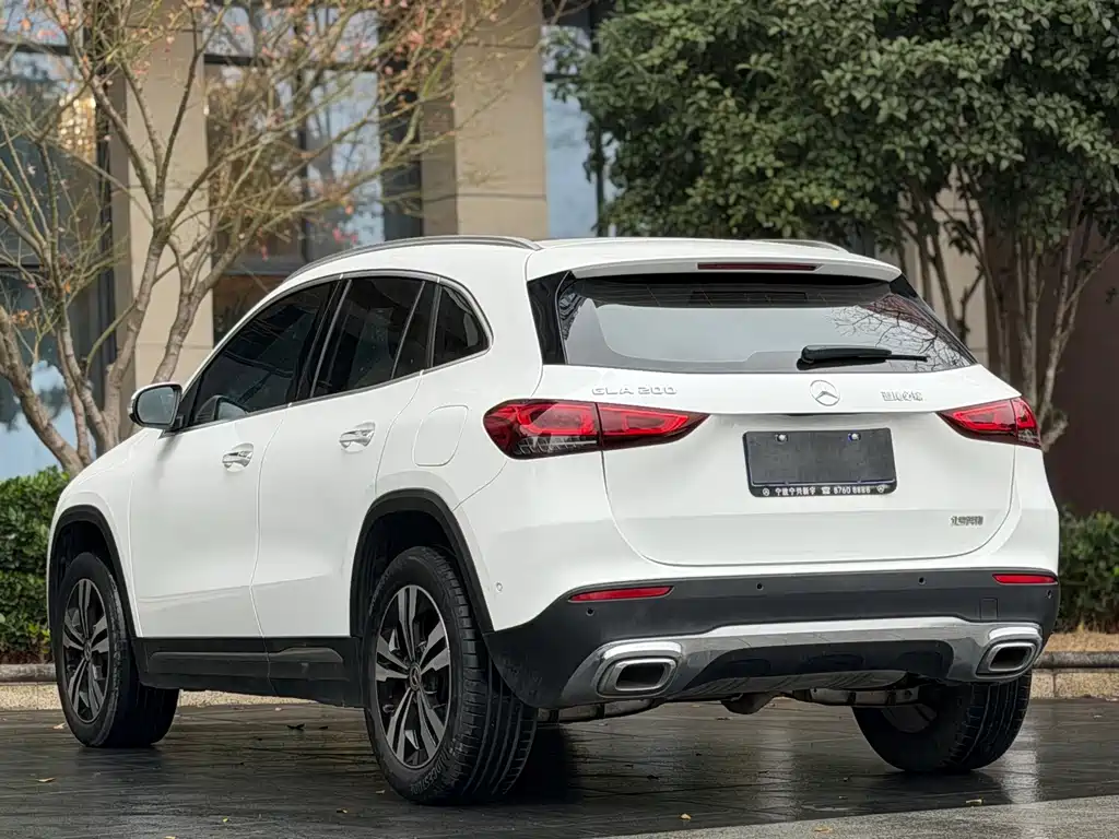 Mercedes-Benz GLA — миниатюра 8