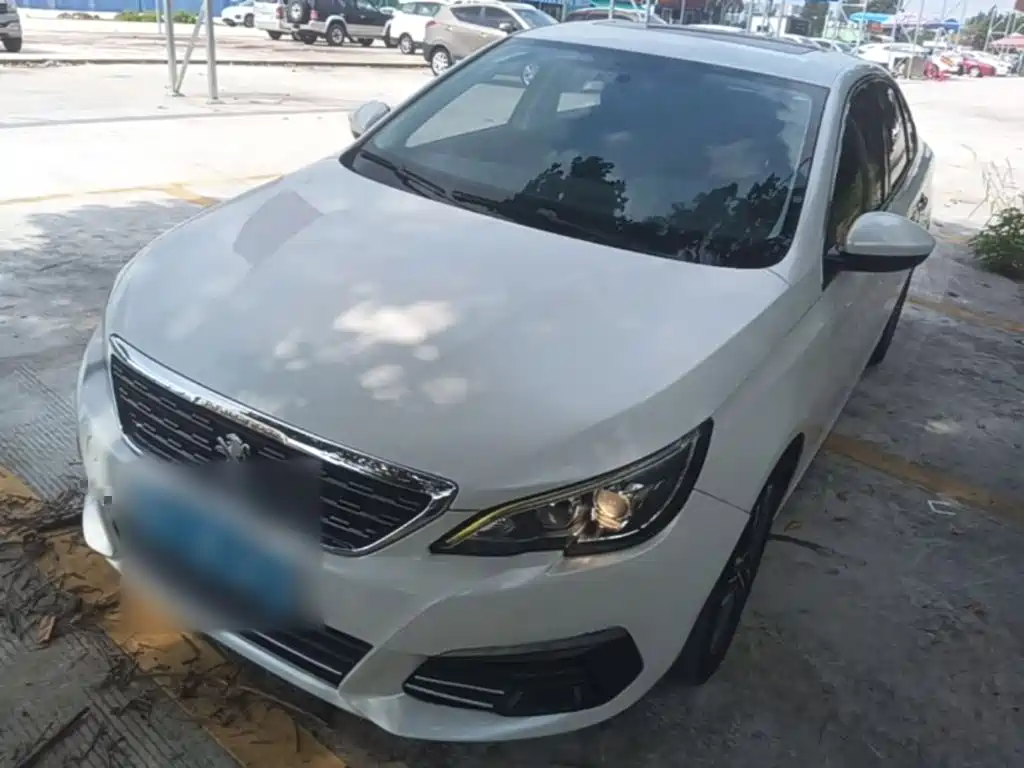 Peugeot 308 — миниатюра 2