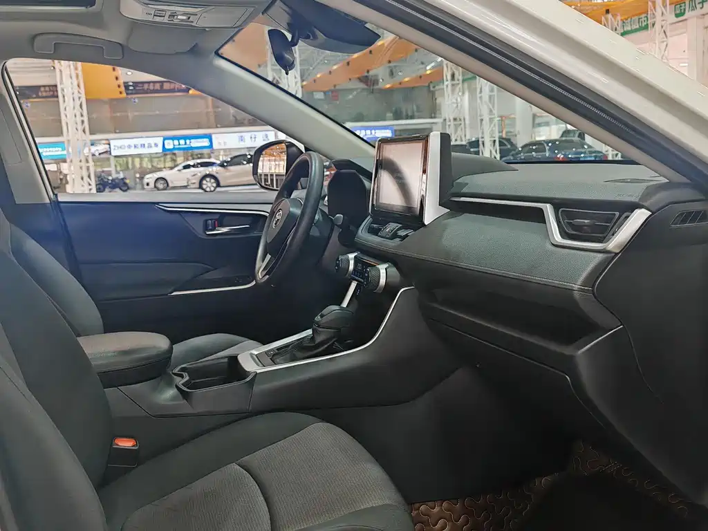 TOYOTA RAV4 RONGFANG