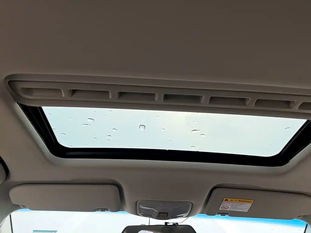 Roewe 360 — миниатюра 18