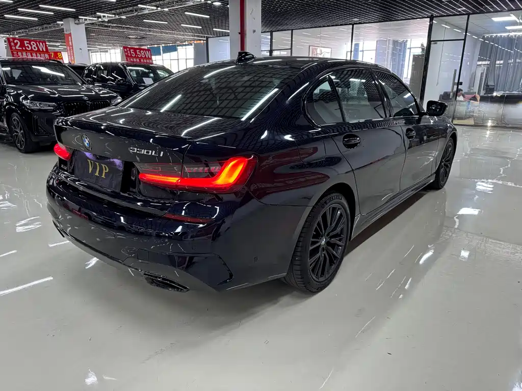 BMW 3 Series 3 2022 330Li xDrive M Sport