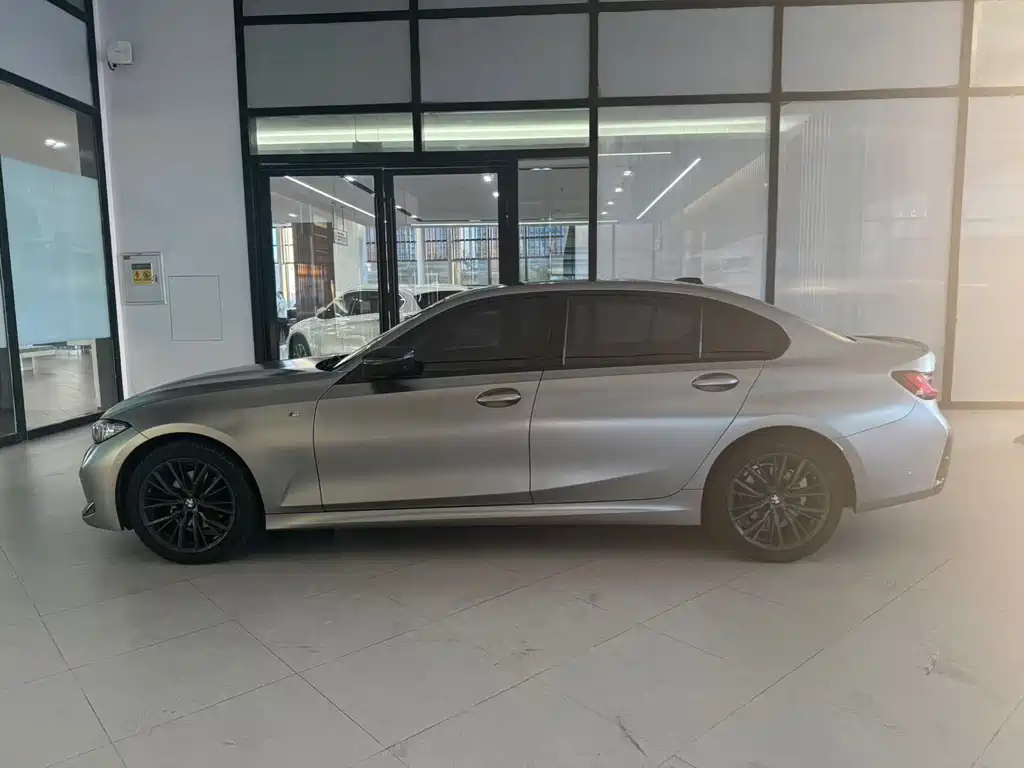 BMW 3 Series — миниатюра 2