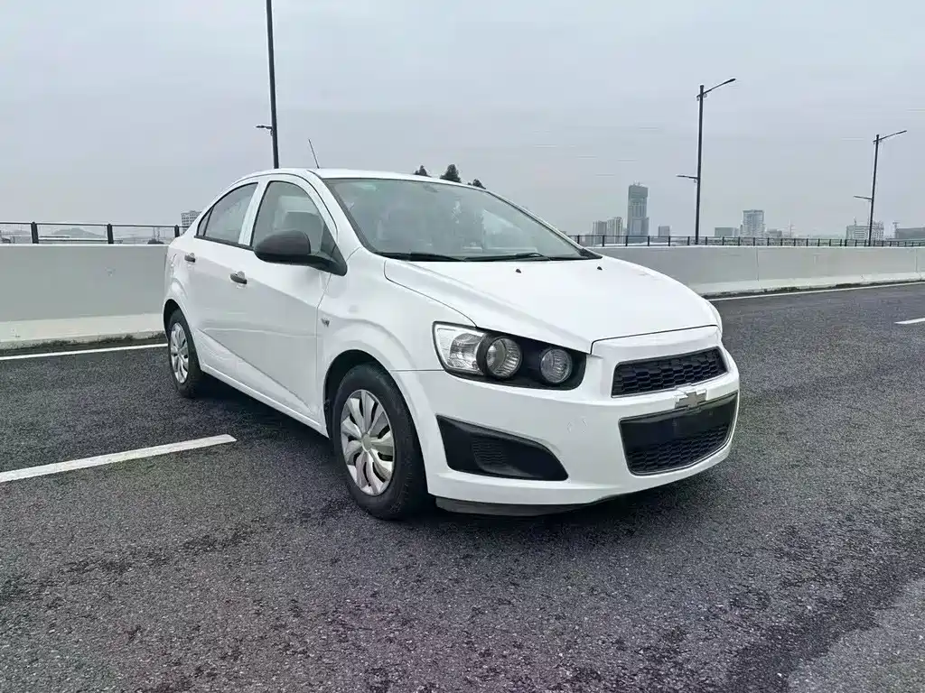 Chevrolet Aveo — миниатюра 3