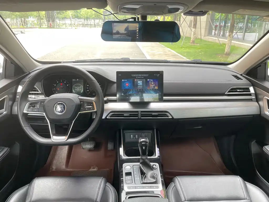 BYD Qin — миниатюра 8