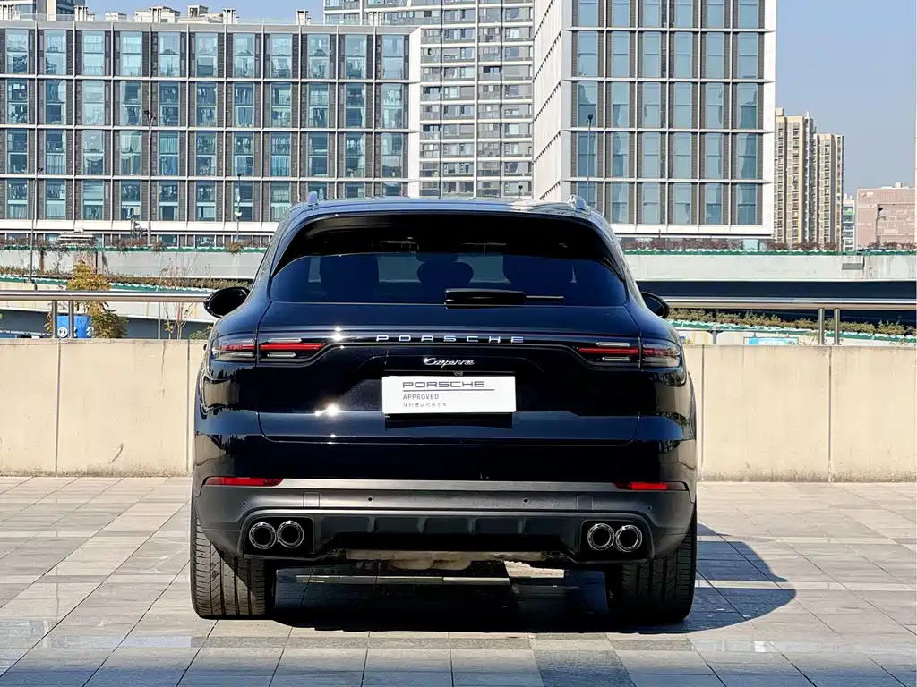 PORSCHE CAYENNE