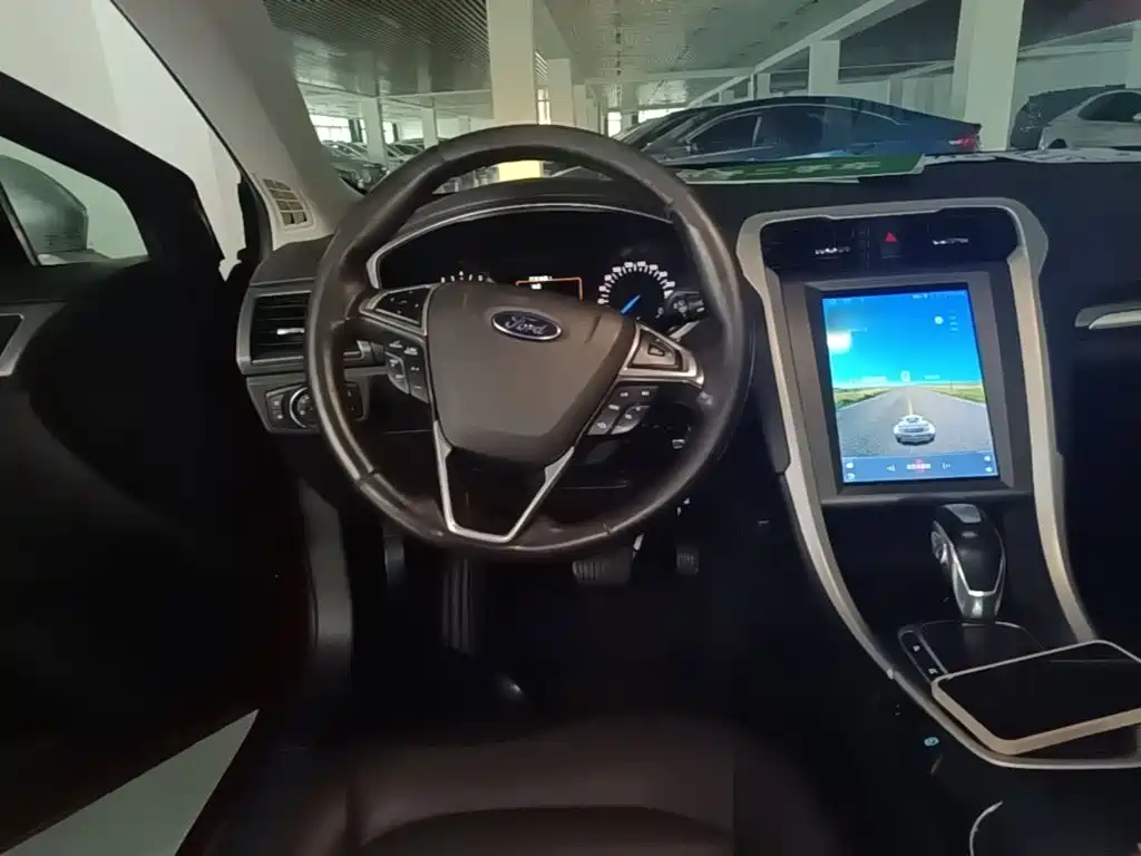 Ford Mondeo — миниатюра 11