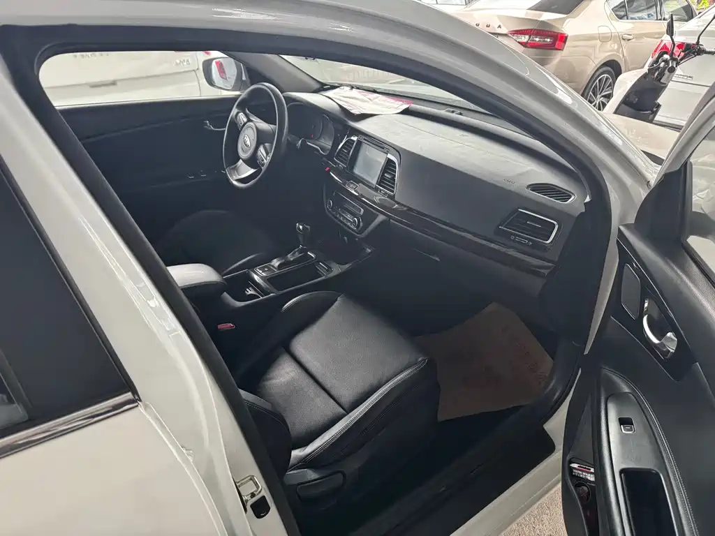 Kia K4 — миниатюра 7