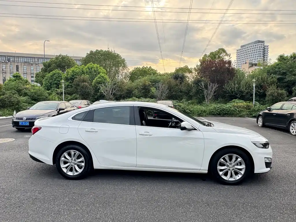 CHEVROLET MAI RUIBAO XL