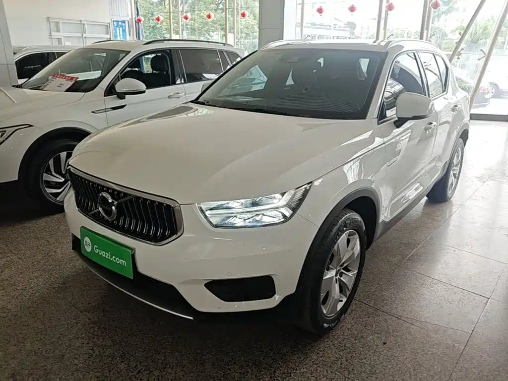 Volvo XC40 — миниатюра 2