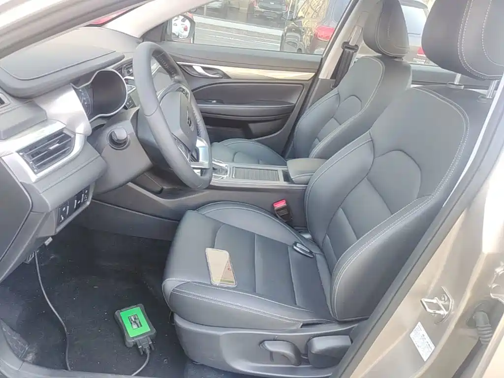 Geely Emgrand — миниатюра 15