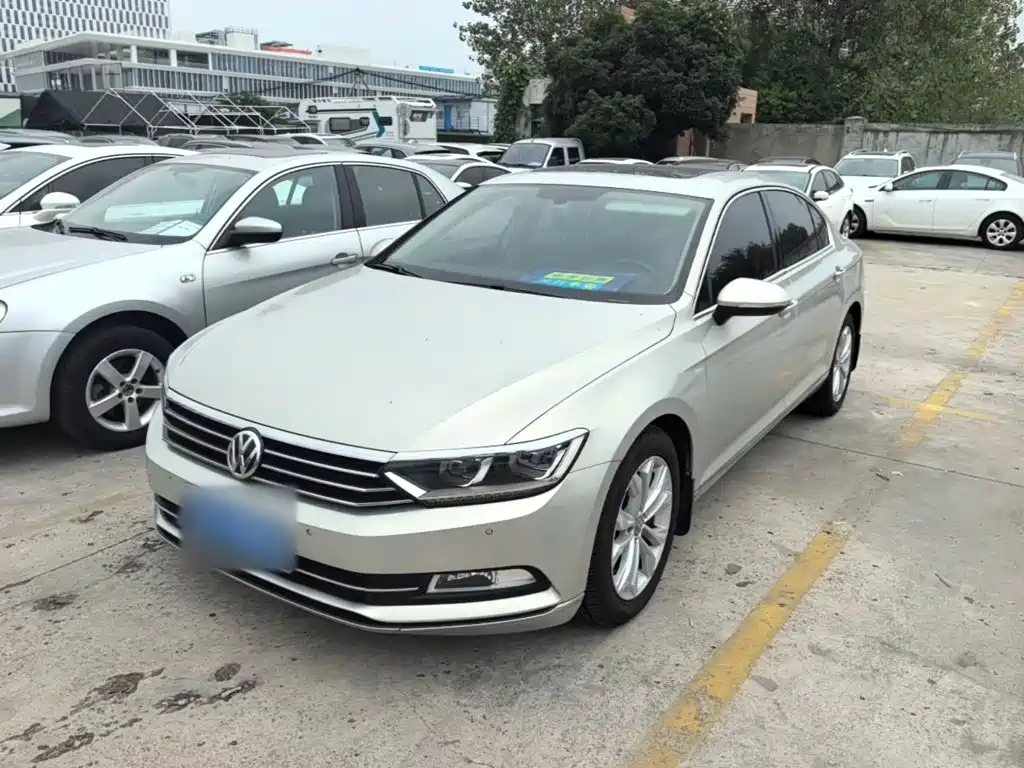 Volkswagen Magotan — миниатюра 2