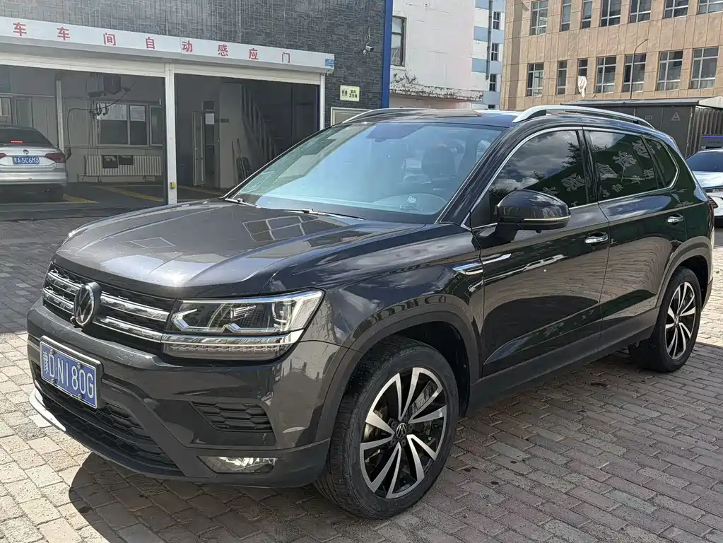 Купить Volkswagen Tharu